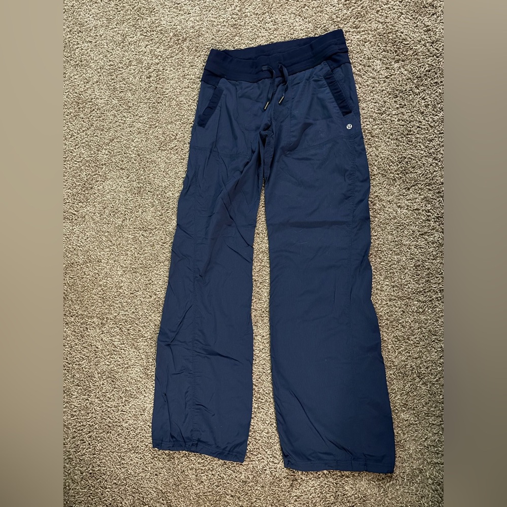 Lululemon Athletica navy dance studio full length bottoms